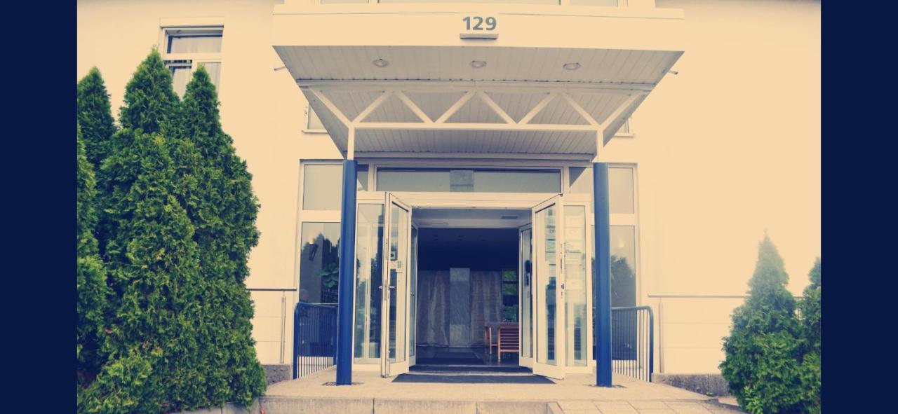 Sezer B&A Ug Bed and Breakfast Βερολίνο Εξωτερικό φωτογραφία